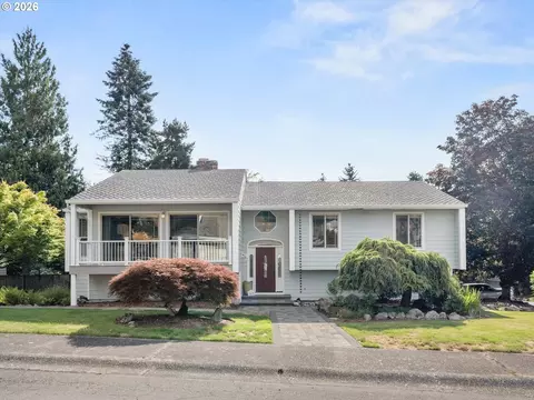 2498 Saddle Ct, West Linn, OR 97068