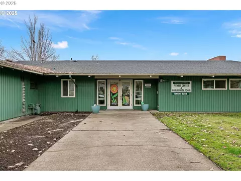 View/Area - 2046 W 14th Pl, Eugene, OR 97402 photo 1 of 1
