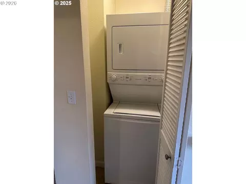 Other - 2046 W 14th Pl, Eugene, OR 97402 photo 2 of 6