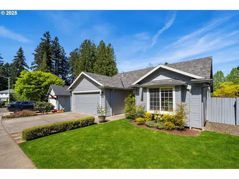 8512 NE 16th Ln, Vancouver, WA 98664