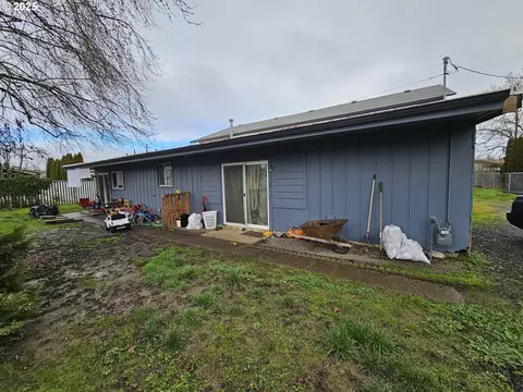 2456 Austin Rd, Roseburg, OR 97471