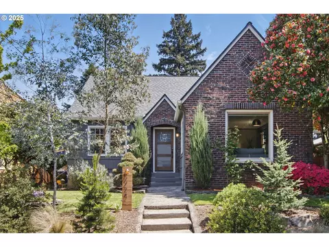5924 NE 27th Ave, Portland, OR 97211