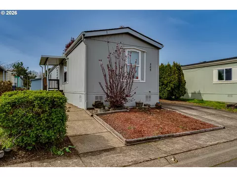 1699 N Terry St, Eugene, OR 97402