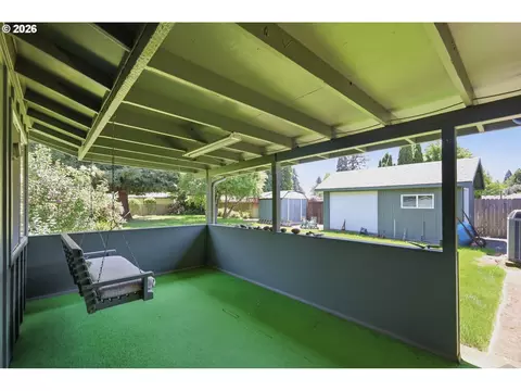 Exterior - 2995 Camrose St, Eugene, OR 97404 photo 4 of 6