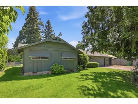 2995 Camrose St, Eugene, OR 97404