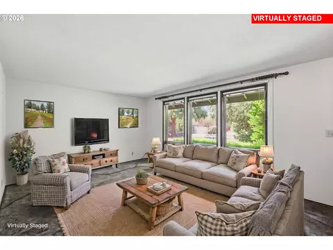 Living - 2995 Camrose St, Eugene, OR 97404 photo 7 of 13