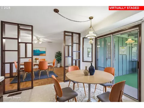 Dining - 2995 Camrose St, Eugene, OR 97404 photo 1 of 3