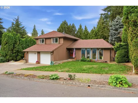 Exterior - 36305 Yocum Loop, Sandy, OR 97055 photo 2 of 10
