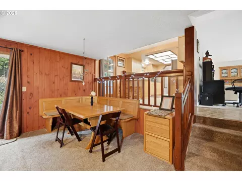 Dining - 36305 Yocum Loop, Sandy, OR 97055 photo 1 of 2