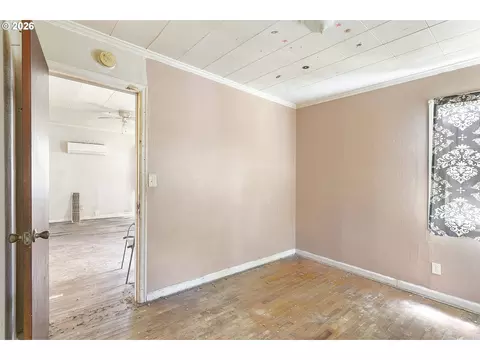 915 NE 4th St, Gresham, OR 97030 photo 6