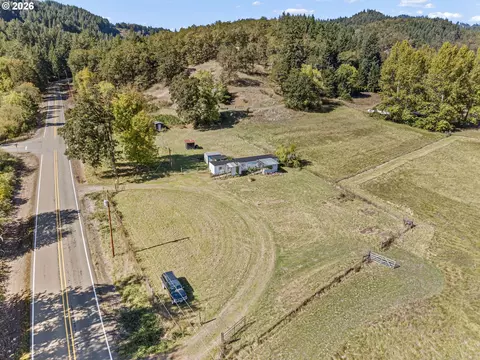239 Indian Creek Dr, Oakland, OR 97462