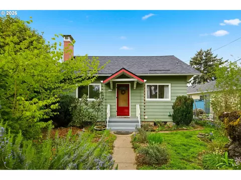 7135 SE Gladstone St, Portland, OR 97206