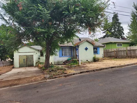 3945 High St, Eugene, OR 97405