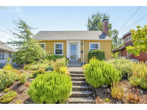 6104 NE 7th Ave, Portland, OR 97211