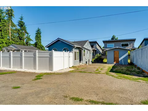 310 19th St, Springfield, OR 97477 photo 2