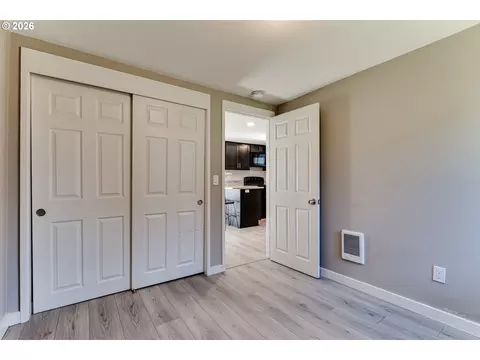 310 19th St, Springfield, OR 97477 photo 16