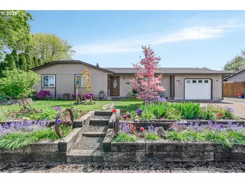 930 Cheryl St, Aumsville, OR 97325