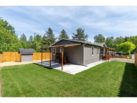 101 Sir Lancelot Dr, Castle Rock, WA 98611