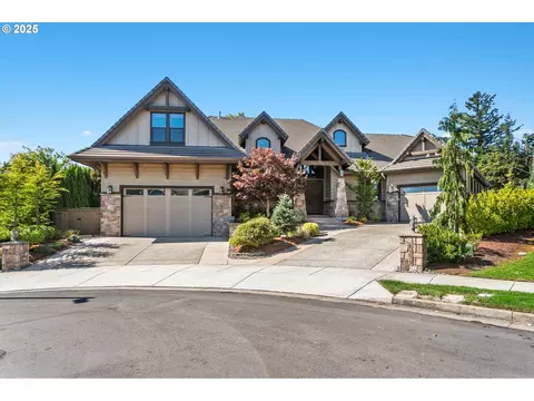 8555 SE Northern Heights Ct, Happy Valley, OR 97086