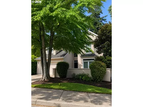 44 Morningview Cir, Lake Oswego, OR 97035