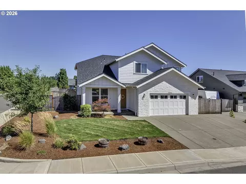2106 SE Arrowwood Ave, Dallas, OR 97338