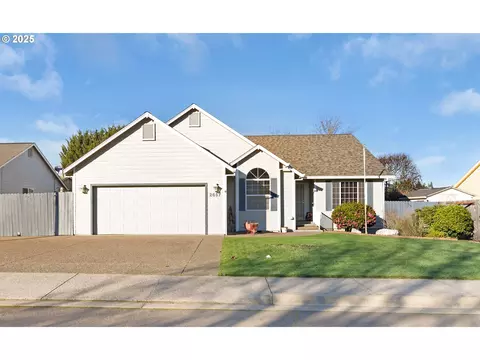 2657 Greyfox Dr, Sutherlin, OR 97479