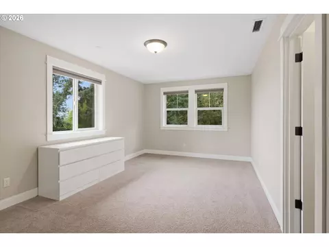 Bedroom - 12840 SE 257th Ave, Damascus, OR 97089 photo 4 of 5