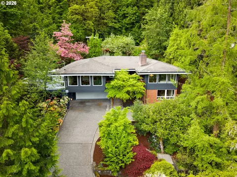4000 SE Aldercrest Rd, Milwaukie, OR 97222