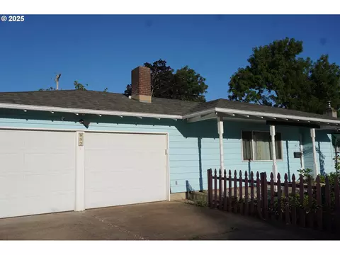 957 Waite St, Eugene, OR 97402 photo 1