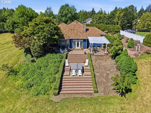 Exterior - 9850 NE Meadow Loop, Newberg, OR 97132 photo 4 of 5