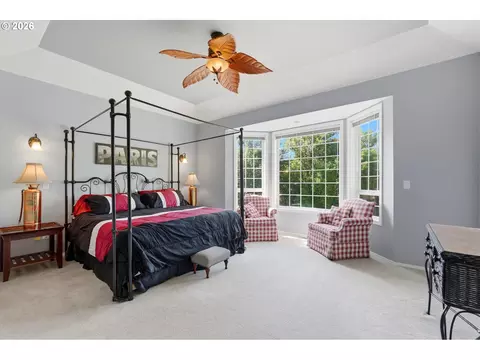 Bedroom - 9850 NE Meadow Loop, Newberg, OR 97132 photo 1 of 6