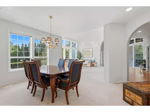 Dining - 9850 NE Meadow Loop, Newberg, OR 97132 photo 1 of 3