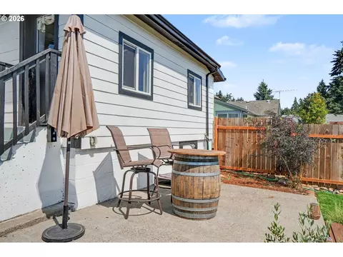 Exterior - 216 E Main St, Sublimity, OR 97385 photo 10 of 14