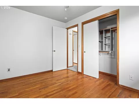 Bedroom - 18411 SE Ivon Ct, Gresham, OR 97030 photo 6 of 6