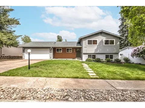 14075 SW Cherryhill Dr, Beaverton, OR 97008
