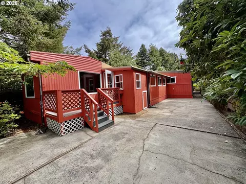 1600 Rhododendron Dr #91, Florence, OR 97439