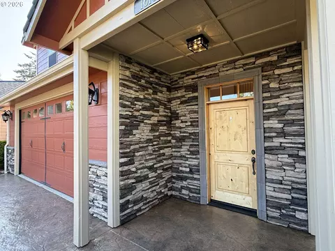 Exterior - 1610 38th Loop, Florence, OR 97439 photo 2 of 8