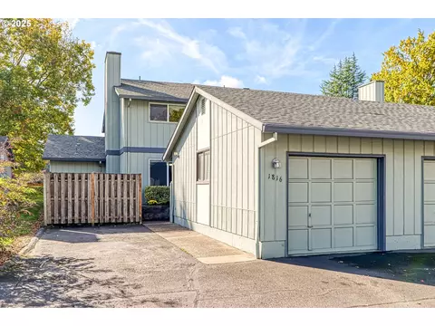 1816 SE Quail Cir, Hillsboro, OR 97123
