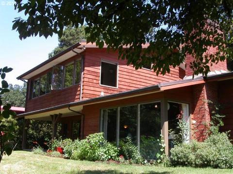 2421 Madrona Dr, Eugene, OR 97403 photo 1