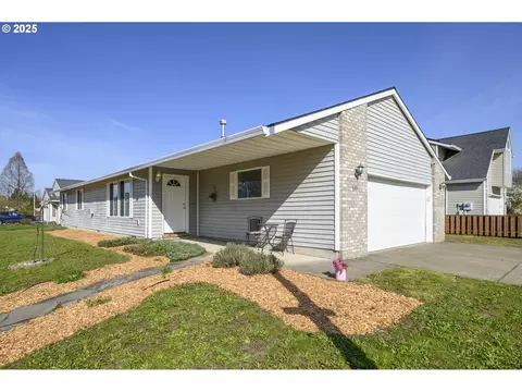 701 N Lincoln St, Lafayette, OR 97127