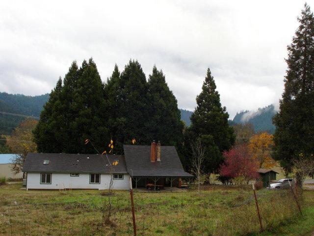 8141 Azalea-glen Rd, Glendale, OR 97442 photo 1