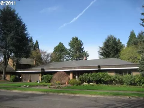 915 St Andrews Dr, Eugene, OR 97401 photo 1