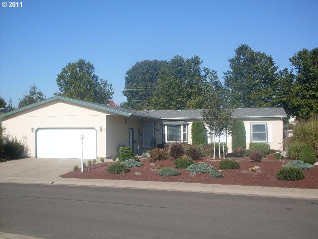 5245 Glenn Ellen Dr, Eugene, OR 97402 photo 1