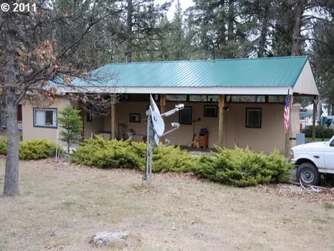 233 S Oak Rd, Wamic, OR 97063 photo 1