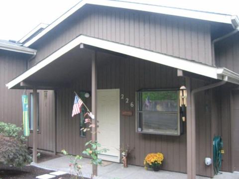 2263 Ridgeway Dr, Eugene, OR 97401 photo 1