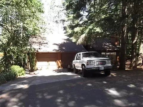 420 Brookside Dr, Eugene, OR 97405 photo 1