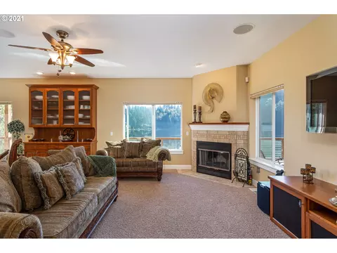 Living - 70946 Devore Arm Rd, Lakeside, OR 97449 photo 2 of 3