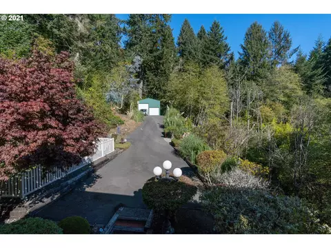Exterior - 70946 Devore Arm Rd, Lakeside, OR 97449 photo 4 of 6