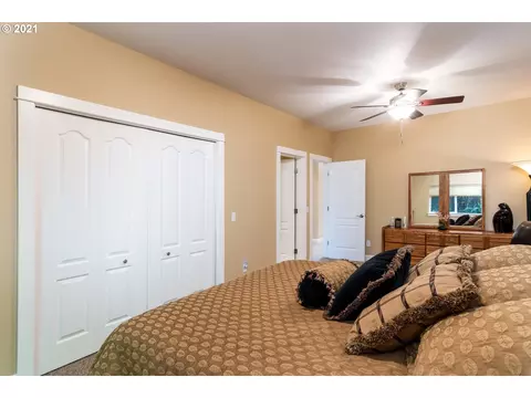 Bedroom - 70946 Devore Arm Rd, Lakeside, OR 97449 photo 1 of 4
