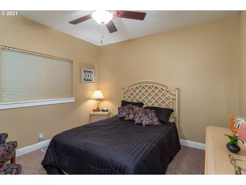 Bedroom - 70946 Devore Arm Rd, Lakeside, OR 97449 photo 3 of 4